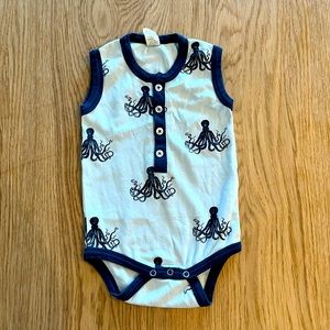 Kate Quinn organic onesie, 12-18mo
